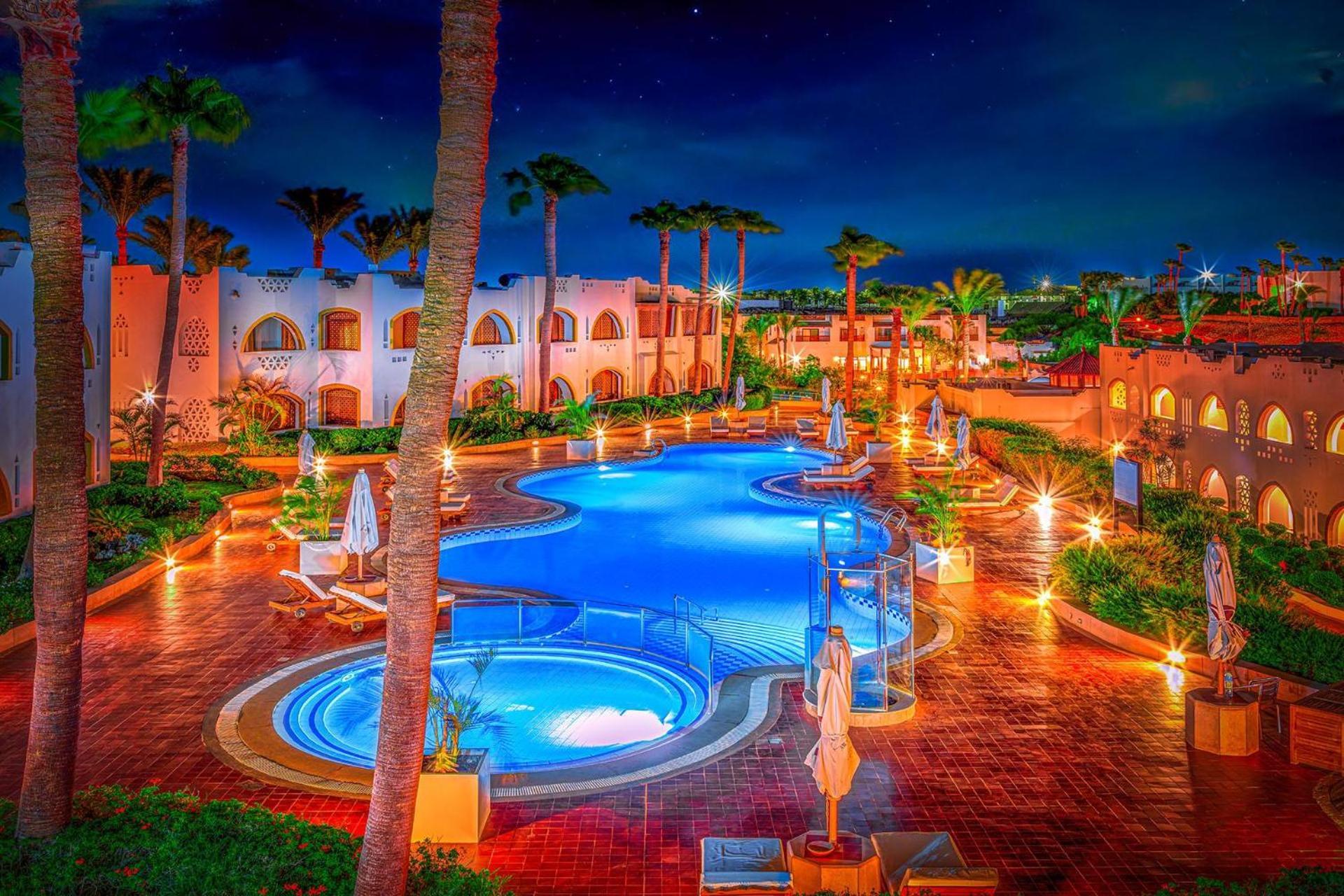 Domina Coral Bay Resort, Diving , Spa & Casino Шарм ел-Шейх Екстериор снимка Hilton Luxor Resort