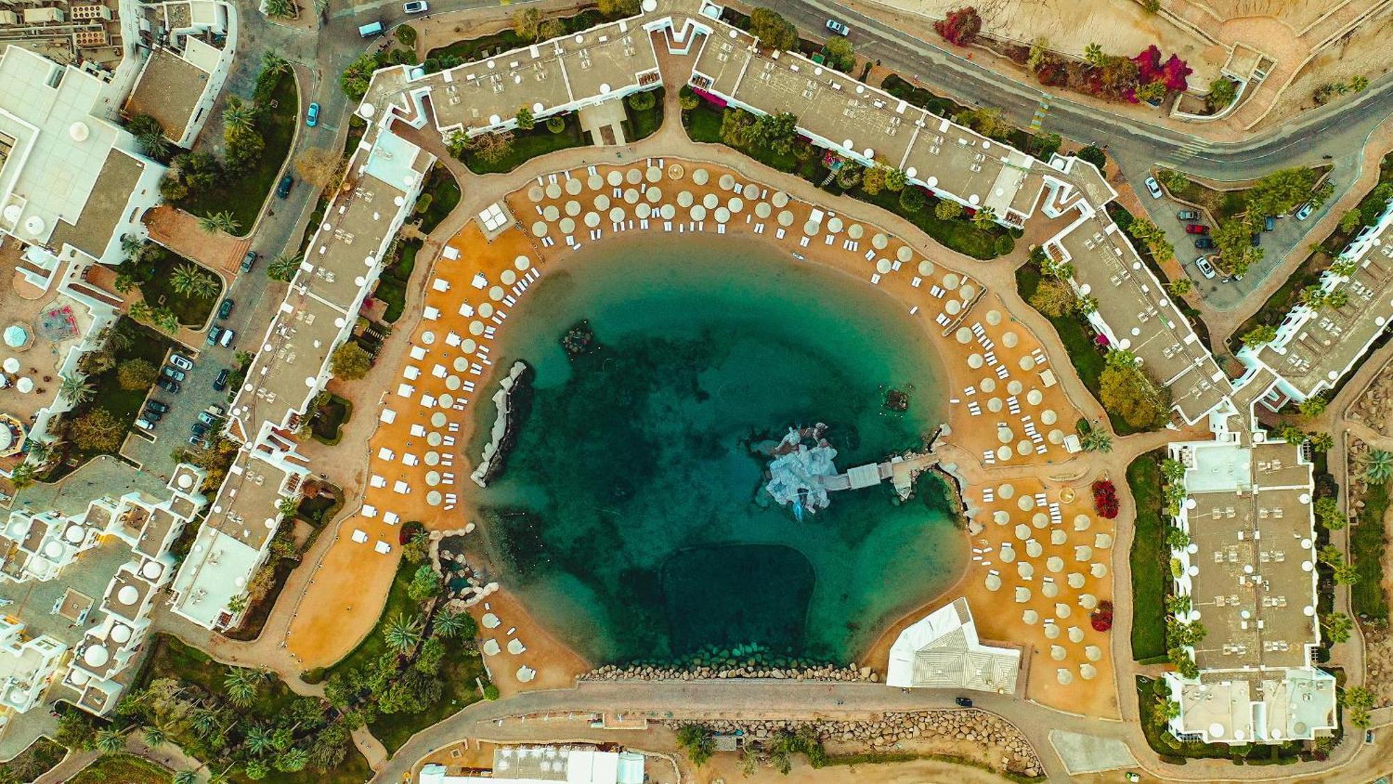 Domina Coral Bay Resort, Diving , Spa & Casino Шарм ел-Шейх Екстериор снимка Aerial view of the lagoon